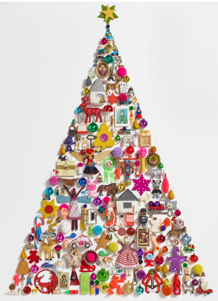 Christmas tree wall tattoo with toys attached